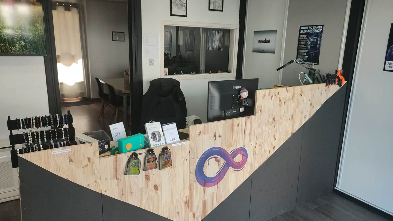 L'accueil de la boutique Bapst Technologies à Villars-les-Dombes
